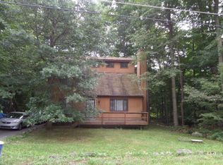 739 Edgewood Rd, Tobyhanna, PA 18466