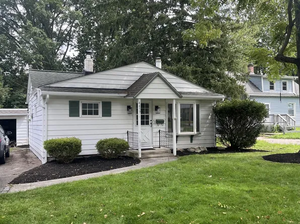 4459 Silverdale Rd, North Olmsted, OH 44070