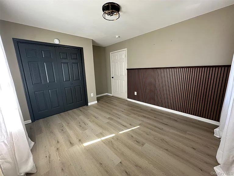1241 Ridgebury Rd — Photo 11