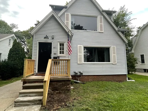 47 Fairwood Blvd, Pleasant Ridge, MI 48069