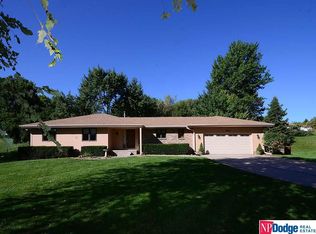 6807 Kimberly Ln, Omaha, NE 68152