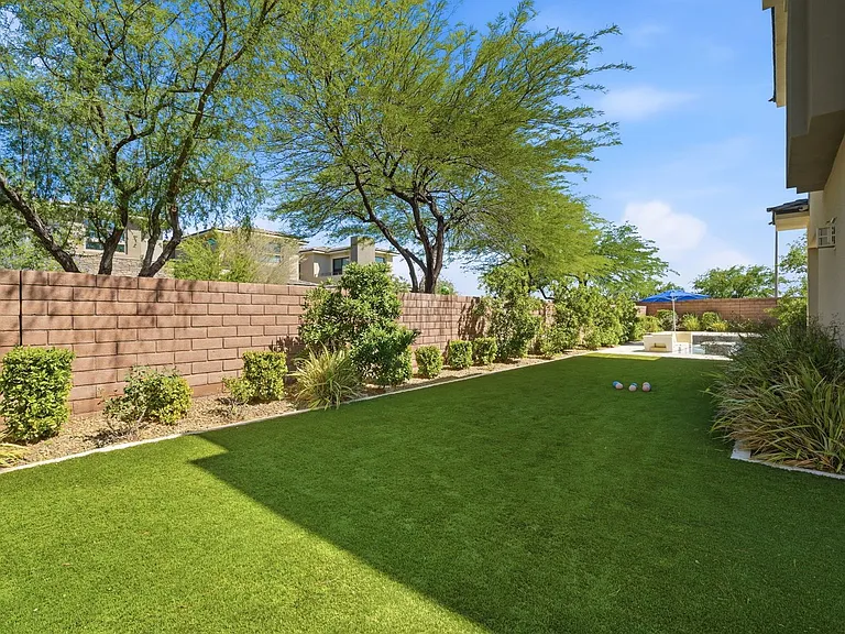 2 Garden Rain Dr — Photo 52