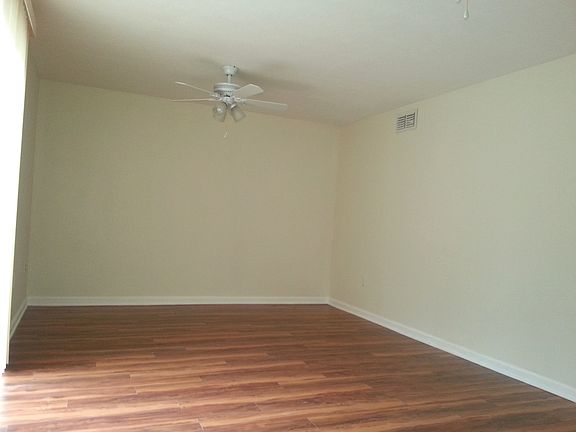 Lower level fam. rm.