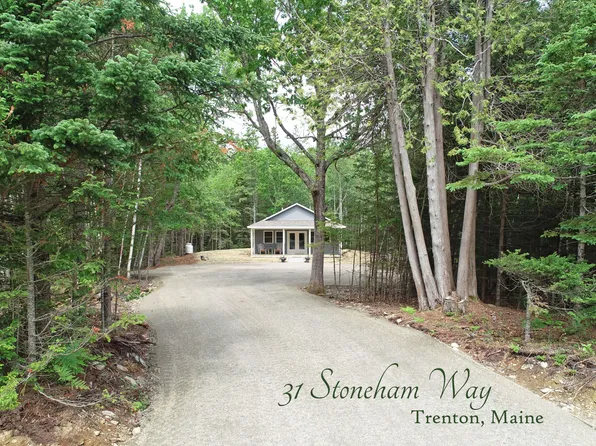 31 Stoneham Way, Trenton, ME 04605