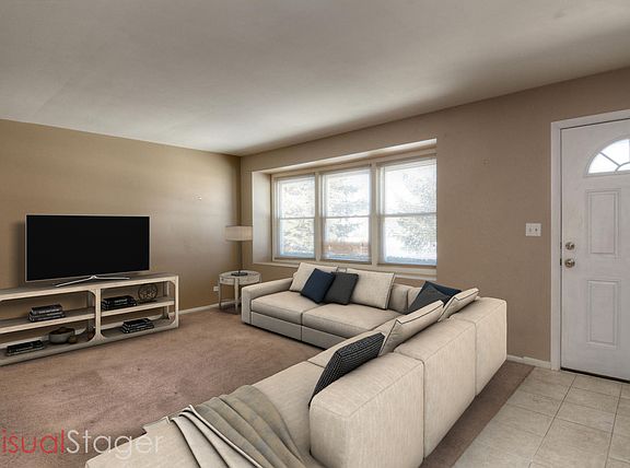 2nd image of 110 N Braintree Dr