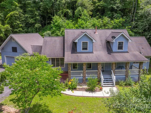 98 Choga Rdg, Whittier, NC 28789