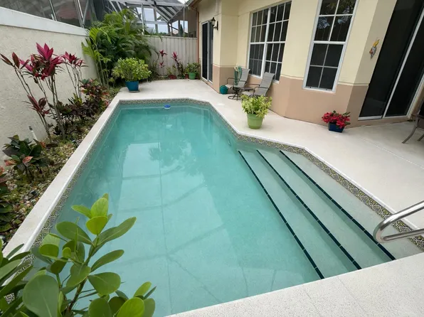 77 Spyglass Way N, Palm Beach Gardens, FL 33418