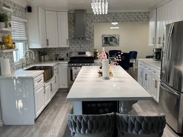 (undisclosed Address), Fontana, CA 92337