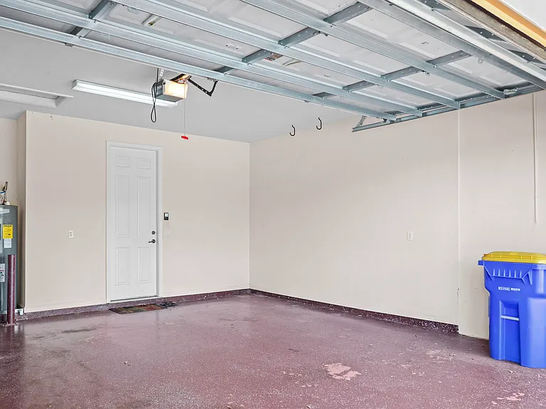 1196 SE Fleming Way — Photo 31