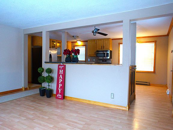 4th image of 421 W 9th Ave