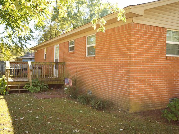 Newer replacement windows.