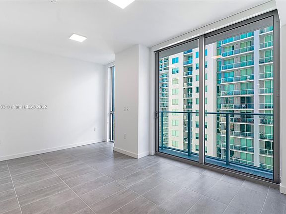 4th image of 227 NE 2nd St Unit 2211