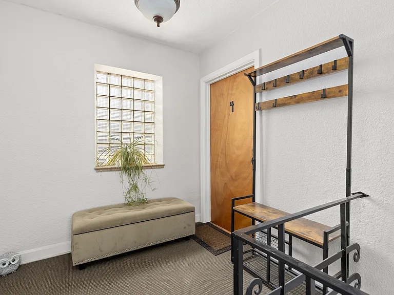 1481 Ash St #4 — Photo 22