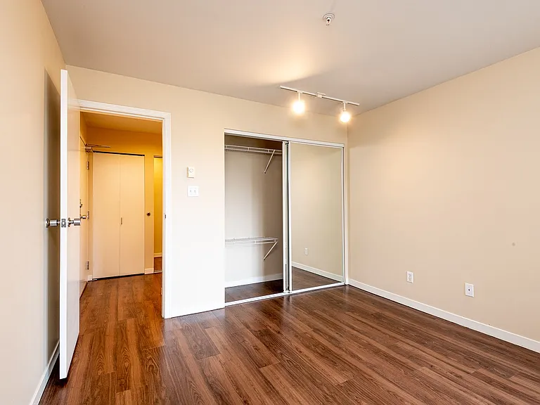 1850 W 8th Ave #205 — Photo 17