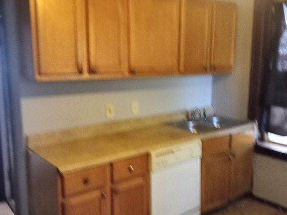 2nd image of 4683 Kossuth Ave #1F