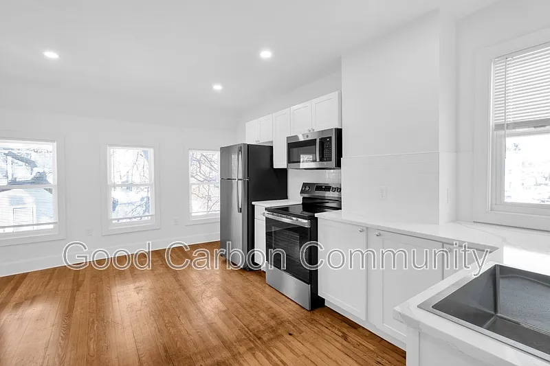 213 Summer St #3