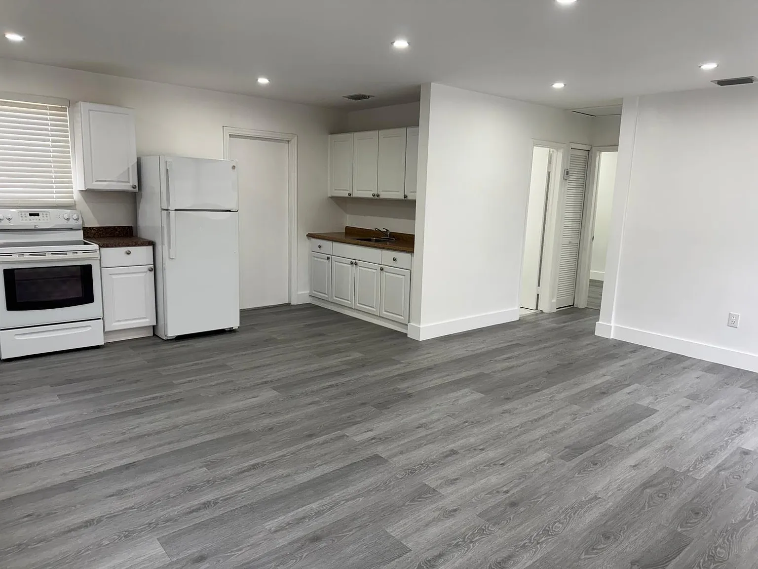4550 SW 36 St - 1 — Photo 1