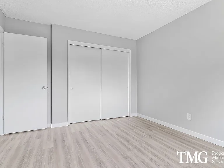 T Street Apartments — Photo 12