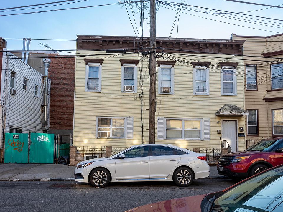 1st image of 30-74 14th St