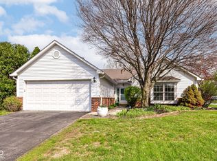 6896 Cherry Laurel Ln, Fishers, IN 46038