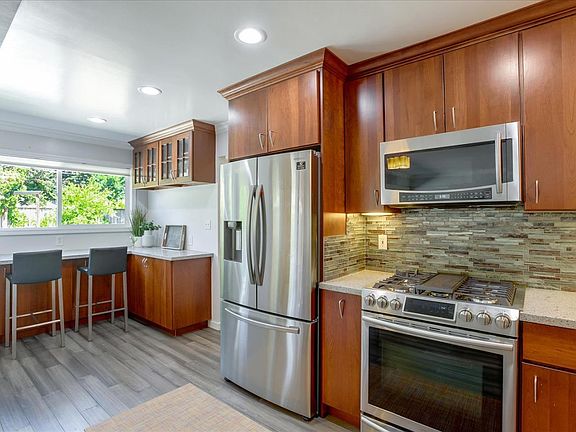 5th image of 2719 Carolina Ave