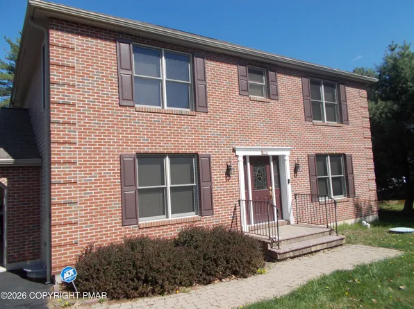 314 Autumn Ln, Stroudsburg, PA 18360