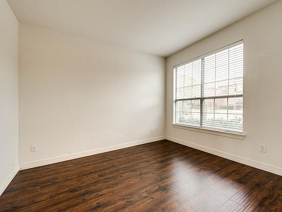 4th image of 4728 Evanshire Way