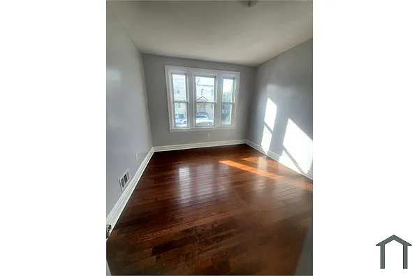 Building Photo - 154 Terhune Ave #2