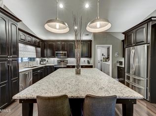 938 E Knight Ln, Tempe, AZ 85284