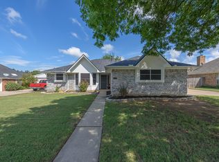 506 N 3rd St, Krum, TX 76249