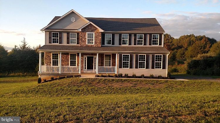 2nd image of 45 Chriswood Ln