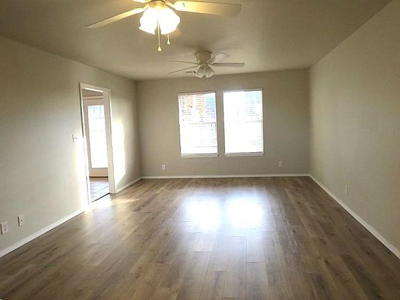 5th image of 4707 E 19th Ave