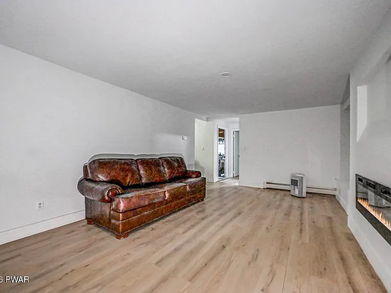 49 Lake View Dr #14 — Photo 39