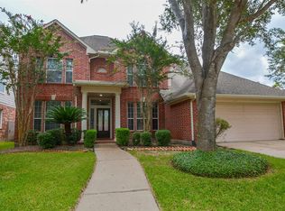 907 Spring Mist Ct, Sugar Land, TX 77479