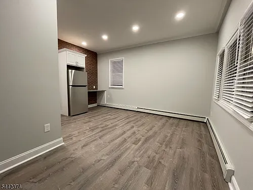 407 Brooks Blvd #A Photo 1