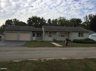 1319 Frey St, Savanna, IL 61074