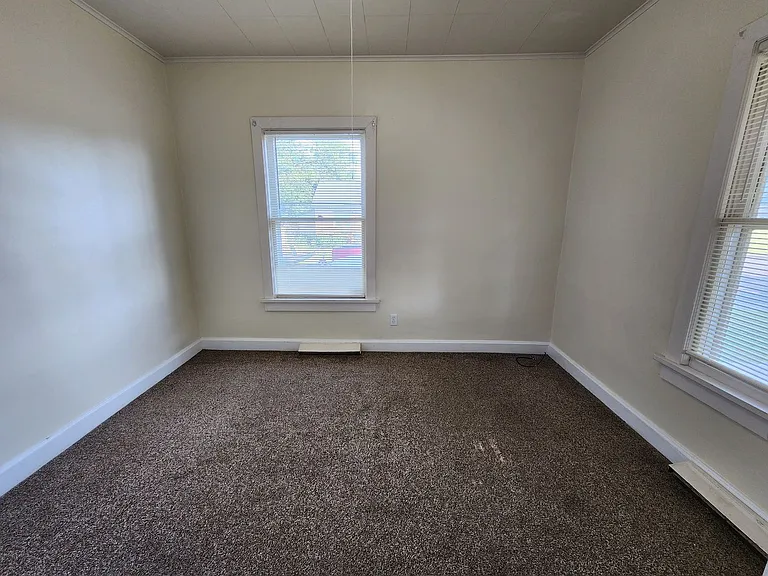 3148 N 21st St — Photo 10