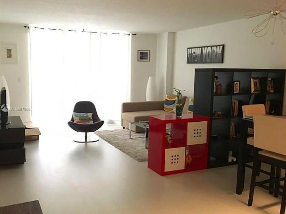 4th image of 1200 Brickell Bay Dr #18