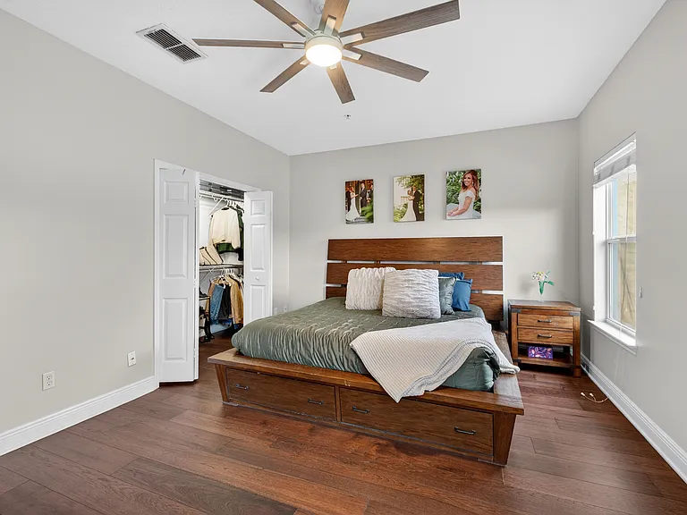 1121 Charming St — Photo 22