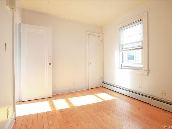 5th image of 137-58 Kalmia Avenue
