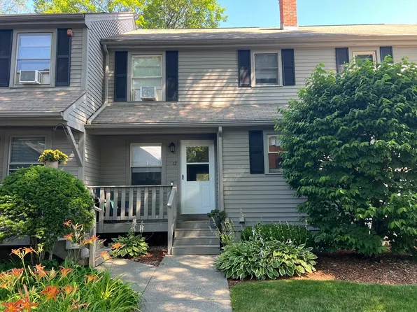 192 Pleasant St APT 12, Leominster, MA 01453