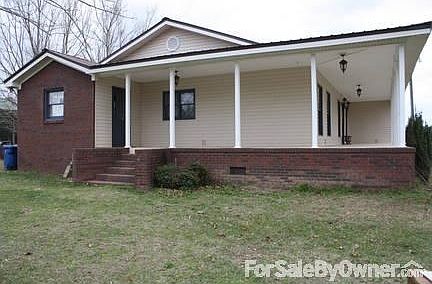 Wrap Around Porces
						:
						Approxmately 500 Sq. Ft.