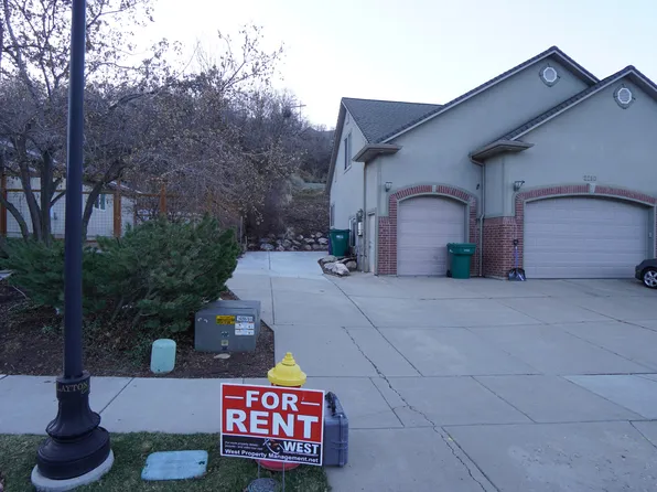 2210 Oak Ln, Layton, UT 84040