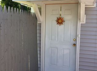 635 Ridge Rd, Middletown, CT 06457