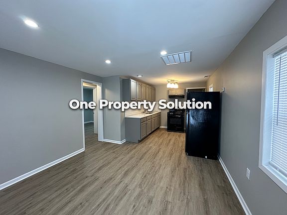 3rd image of 2355 Rhode Island St
