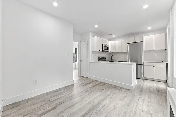 Kitchen, photo 1