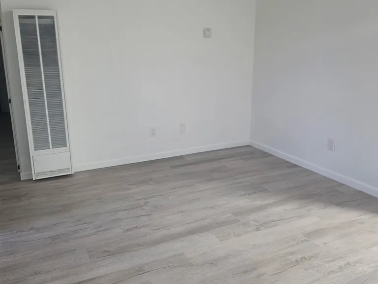515 Fein Ave #3 — Photo 5