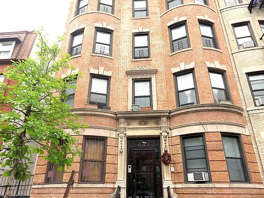 Rented by Rennit Inc. | media 18