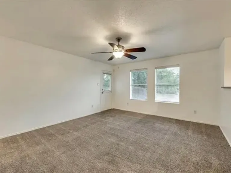 7782 Concordia Ln — Photo 5