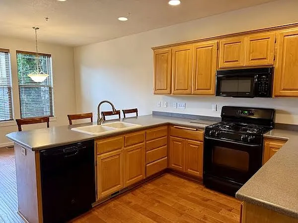 2221 Dollarhide Way — Photo 3